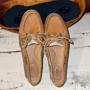 Sperry Topsiders